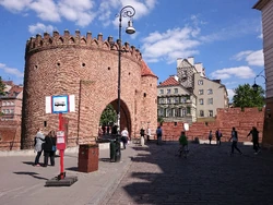 Przystanek  obok Barbakanu,  &bull; porównaj: 2012