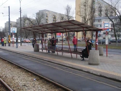Przystanki 02 (po prawej) oraz 03 (po lewej) – widoczna 