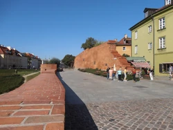 Fragment murów obronnych od strony 