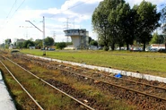 Nastawnia Warszawa Zachodnia tzw. „Grzybek”, widziany z peronu siódmego (2014)