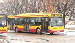 Autobus  na linii 740 na  ()