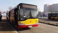 Autobus Solaris Urbino 15 na linii „122” na pętli Osiedle Górczewska (2017)