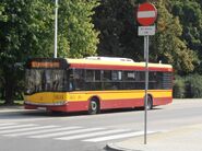 Autobus linii 199 na pętli Plac Hallera