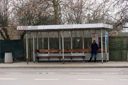 Przystanek nr 01 (, )