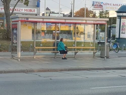 Hala Wola 01 (by Kubar906).jpg (3,74 MB) Przystanek Hala Wola 01 (wiata seryjna) (2018)