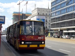 Autobus  na linii 400 w  (05