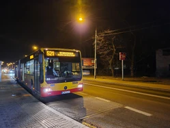 Autobus  na linii 521 na  ()