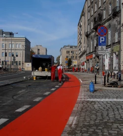 Malowanie pasów dla rowerów na 