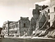 Ruiny budynku w  roku