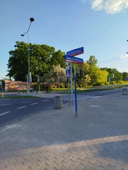 Skrzyżowanie z ulicą .