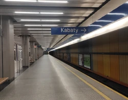 Peron stacji Natolin, tor w kierunku 