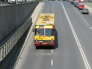 5748-189.jpg (549 KB) Autobus Ikarus 280.70E na linii „189” na ul. Globusowej (2009)