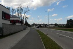 Ścieżka rowerowa wzdłuż 