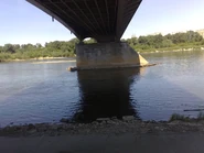 Filary mostu są pozostałościami po Moście Kierbedzia