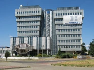 Biurowiec Ciech.jpg (633 KB) Biurowiec Ciech (nr 46/50) – rozebrany