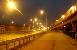 Trasa Siekierkowska po zmroku