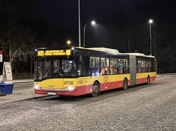 Autobus  na krańcu  ()