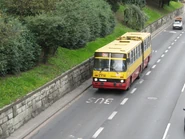 Autobus Ikarus 280.26 na linii 525 w Al. Armii Ludowej (2008)