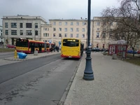 PiłsudskiegoPętla2.jpg (8,76 MB) Kraniec autobusowy po przebudowie (2015)