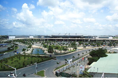 1200px-Tan Son Nhat International Airport