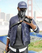 Marcus com seu smartphone.