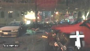 Aiden Pearce in dekking achter de SUV