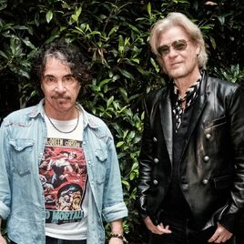Hall & Oates
