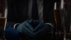 S1e8 hand talker.png (565 KB)