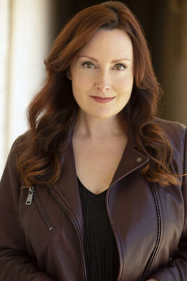 Laura Dickinson