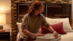 S01 E03 laurie.jpg (178 KB)