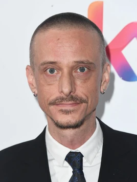 Mackenzie Crook