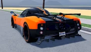 The rear end of the Zonda Cinque.