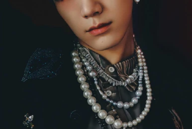 その他 winwin 250314 Winwin for the March 2025 Issue of GLASS Magazine with