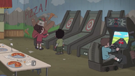 Papa Bear's Pizza Cabin arcade section.
