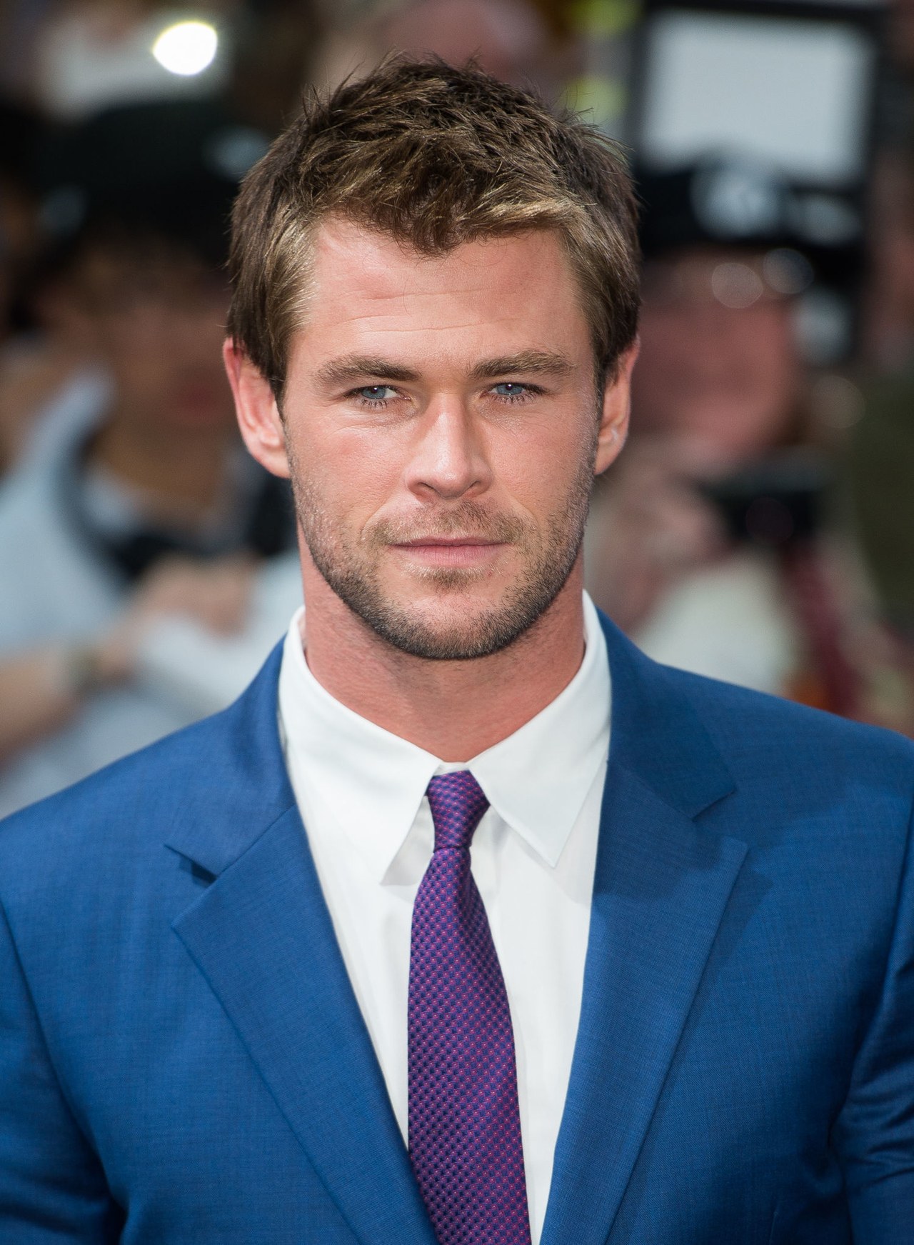 Chris Hemsworth - Wikipedia