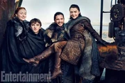 Arya, Sansa, Bran i Jon w  serialu.