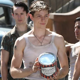 Mike Faist as Riff