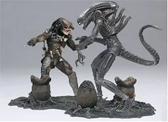 McFARLANE TOYS／エイリアン& プレデター 【中古•箱別売】✨希少品 ALIEN & PREDATOR McFarlane Movie Maniacs Deluxe Box Set