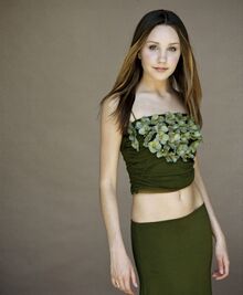 Amandabynes0509vq.jpg
