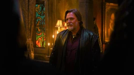 Donal Logue in universe