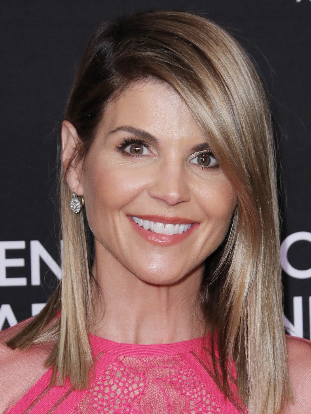 When Hope Calls': Lori Loughlin Returns as Abigail Stanton in New