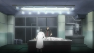 Ōishi and the old man from forensics in front of manager's corpse in pathologist office