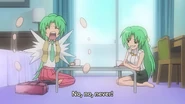 Club President Mion refuses Shion's "race" to attract Keiichi