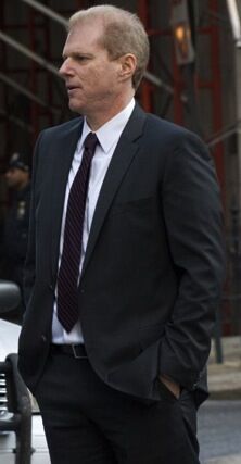 Bliv sammenfiltret Tom Audreath indsprøjte Garrett Fowler | White Collar Wiki | Fandom