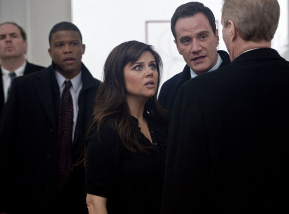 Comprehensive Episode Guides: Threads – White Collar Episode