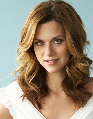 Hilarie Burton - new series regular at White Collar - Interview - Series &  TV