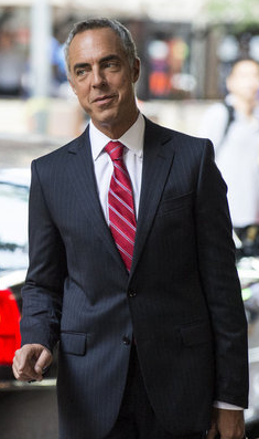 Peter Burke, White Collar Wiki