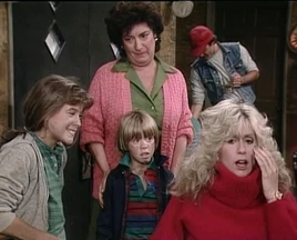 MV5BZjE0M2I4YzgtYjIzMi00YzZmLTkzY2MtMDM4N2EzNTgzNTEzXkEyXkFqcGdeQXVyMTU4MDIyNDgy. V1 