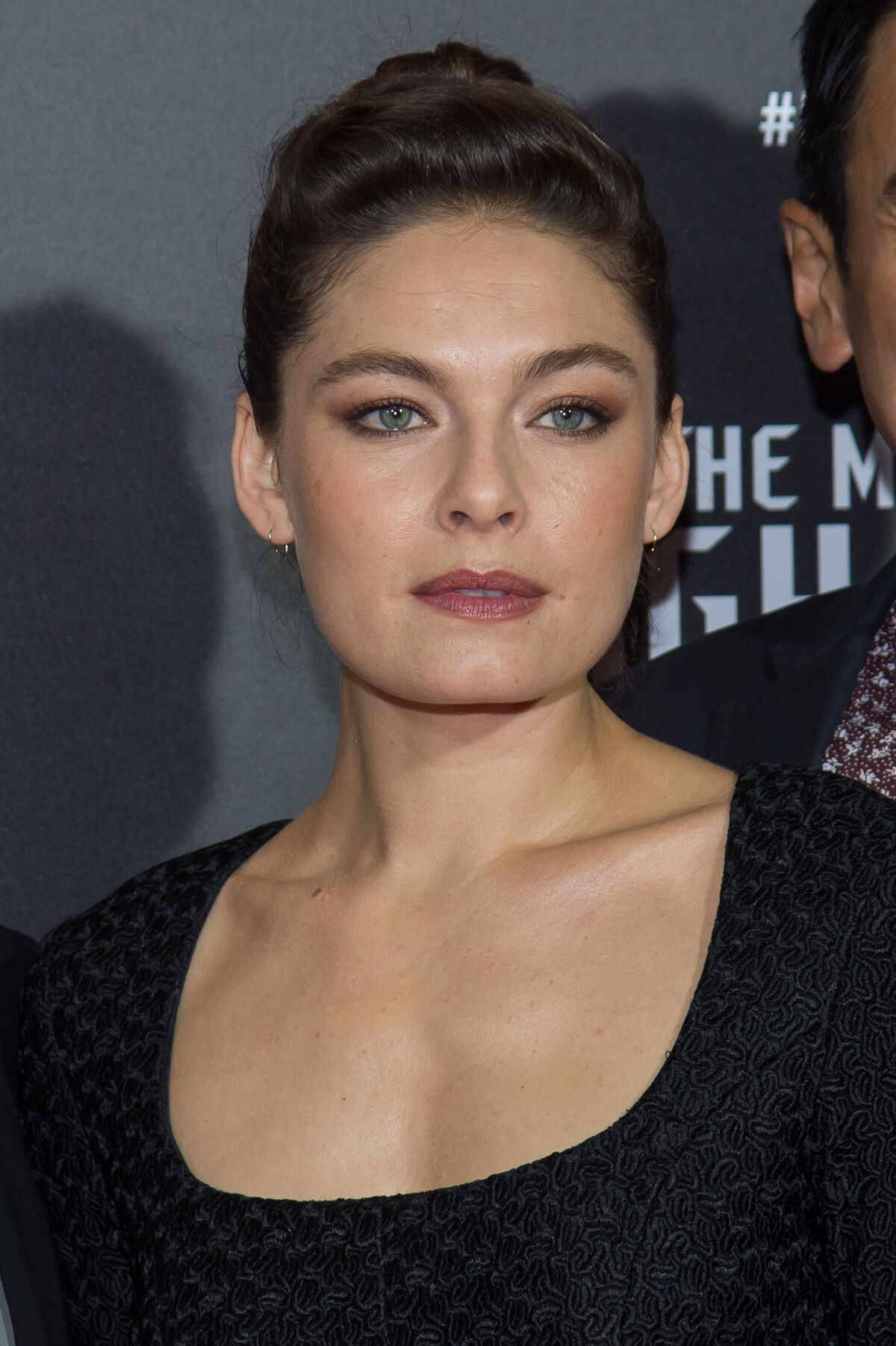 Alexa Davalos Whumpapedia Wiki Fandom