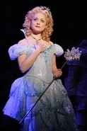 Kendra Kassebaum as Glinda